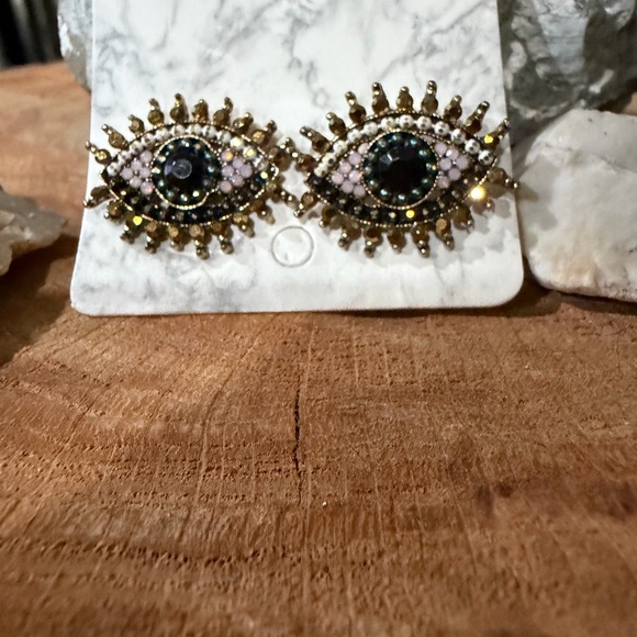 Handmade. NA Jewelry - I put a spell on you! Elegant, witchy earrings!